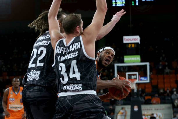 交接刀口的 交接刀口的